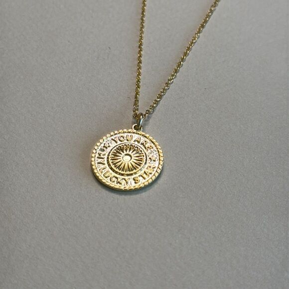 Coin Pendant Necklace R878 - Picture 2 of 3